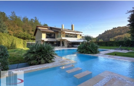 Ajda Pekkan Bahçeköy’deki evini aylık 25 bin dolara kiralıyor!