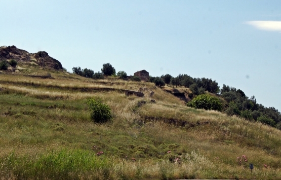 Balıkesir'de 250 yıllık manastır yıkıldı!