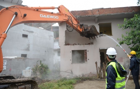 Osmangazi Mehmet Akif Mahallesi'nde yıkımlar başladı!
