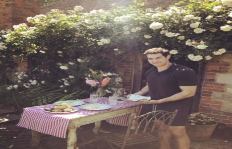 İşte Kelly Brook un merak edilen çiftlik evi!