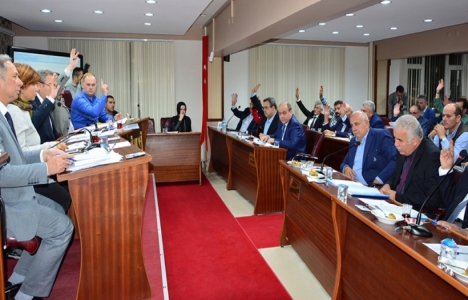 Manisa Yunusemre'de kentsel dönüşüm binası tartışma yarattı!