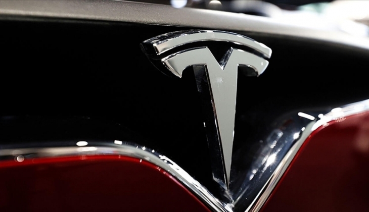 Tesla 400 bin otomobili geri çağırdı!