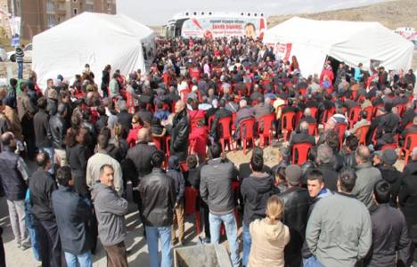 Enver Demirel, TOKİ-Yapracık Konutları sakinleriyle bir araya geldi!