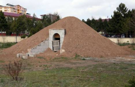 Sivas Arkeoloji Müzesi bahçesine yapılan tümülüs, ziyarete açıldı!