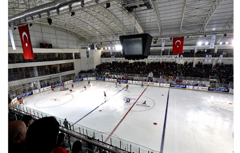 Bornova Buz Sporları Salonu 1 Temmuz’da bakıma giriyor!