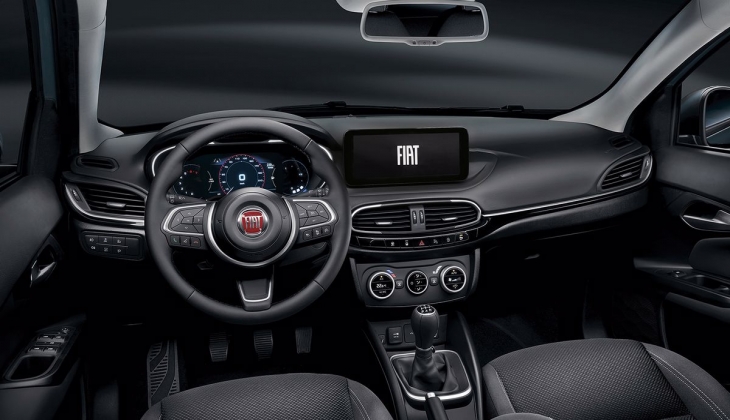 Otomobilde fiyat dalgalanması sürüyor! İşte Fiat Egea nın 4 Temmuz 2022 itibariyle fiyat listesi