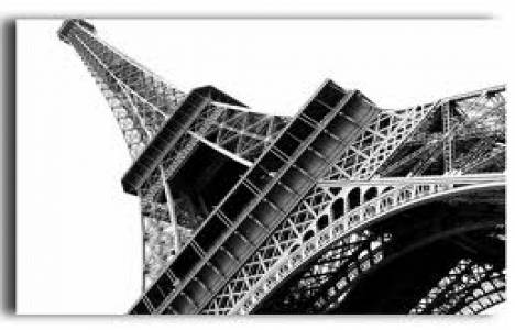 Eyfel Kulesi 2013 yılında 29.3 milyon kişiyi ağırladı!