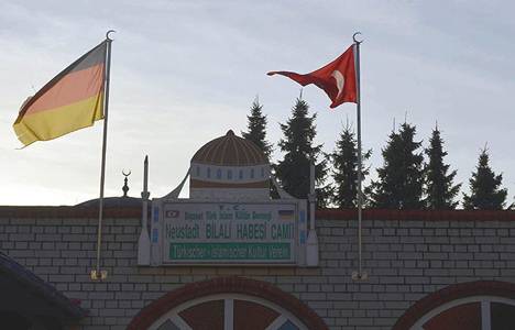 Almanya'daki Bilal-i Habeşi Camii yılbaşı gecesi soyuldu!