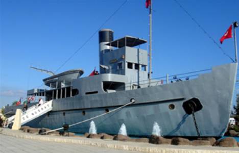 Nusret Mayın Gemisi'ni 2011'den bugüne kadar 400 bin kişi ziyaret etti! 
