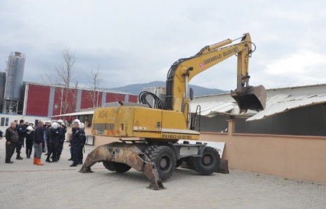 Bursa Osmangazi'deki kaçak yapılar yıkılıyor!