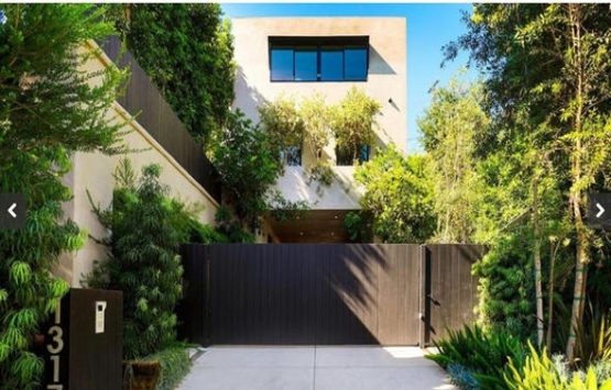 Kylie Jenner, Beverly Hills ten yeni bir ev aldı!