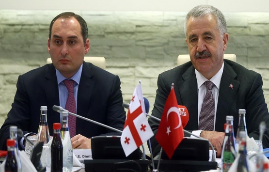 Ahmet Arslan: Bakü-Tiflis-Kars Demiryolu hattında hedef Çin!