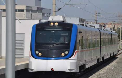 İZBAN'da kullanılacak yeni tren setlerinin ilk partisi Türkiye'ye geldi!