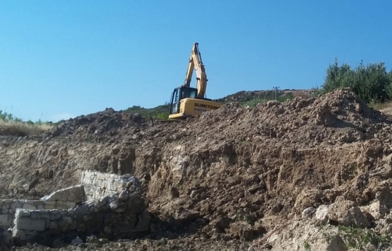 Bozcaada Habbele Koyu'ndaki kıyı düzenlemesine tepki!