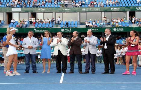Caroline Wozniacki, Esenyurt Koza World of Sports Arena nın şampiyonu!