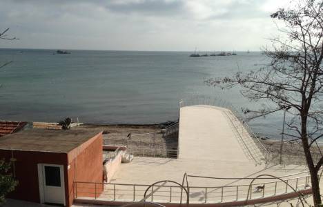 Avcılar'da Satış Memurluğu'ndan yüzde 50 bedelle havuzlu restaurant!