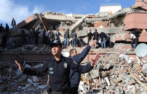 Van depremi için kullanılan kaynak eski rakamla 5 katrilyon lira!