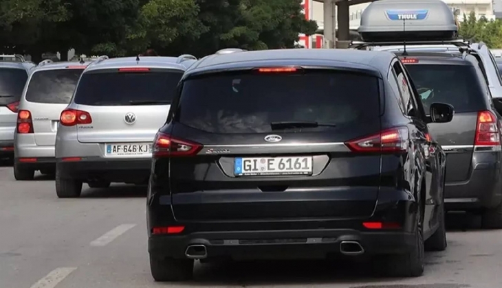 Ticaret Bakanlığı açıkladı! Yurt dışından gelen yabancı plakalı taşıtlar Türkiye de 4 yıl kalabilecek