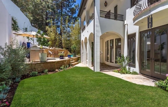 Vanessa Hudgens Los Angeles taki evini 4 milyon dolara satıyor!