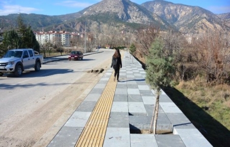 Ankara'da iz yolları bakımdan geçiyor!