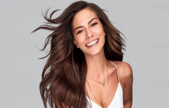 Demet Özdemir Zekeriyaköy’deki yeni evine taşındı!