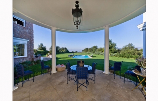 Heidi Klum un 10 milyon dolarlık malikanesinin kapısını çaldılar!