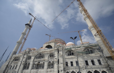 Çamlıca Camii bugün ibadete açılıyor!