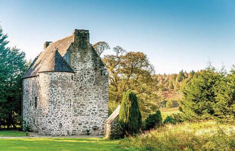 İngiltere'de 400 bin Euro'ya satılık kale!