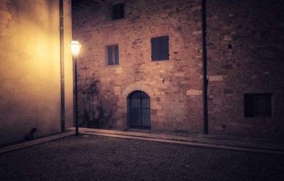 1 Euro ya ev sahibi olmak isteyenler dikkat!