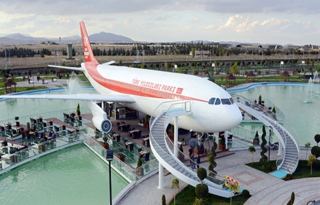 Konya'daki uçak restoran ve kafe hizmete girdi!