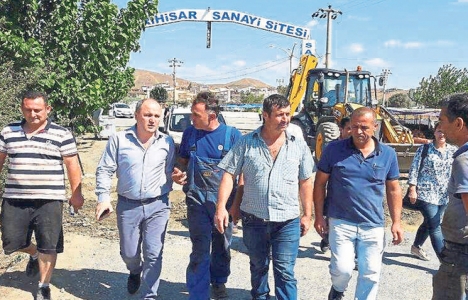 İzmir Seferihisar'ın 20 yıllık yol sorunu çözüldü!