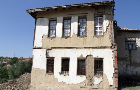 Yozgat'ın tarihi konağı restore edilmeyi bekliyor!