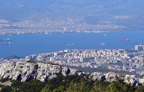 İzmir'de satılık arsa 3 milyon TL!