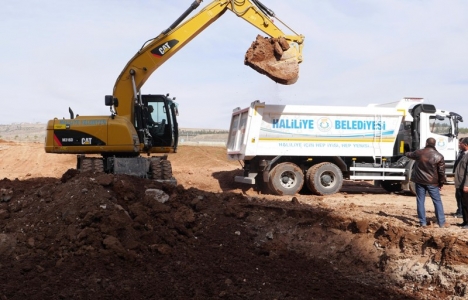 Şanlıurfa Haliliye'de yeni yol açma çalışmaları devam ediyor!