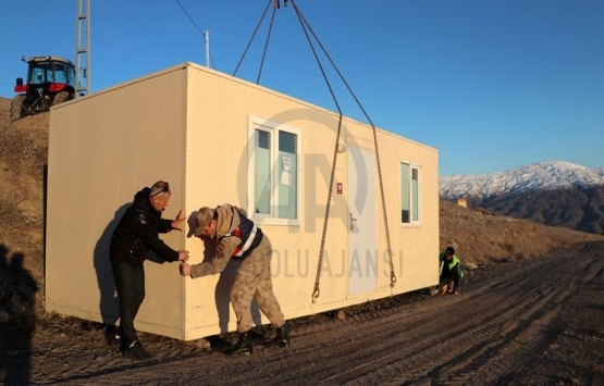 Elazığ da 73 aileye konteyner ev gönderiliyor!