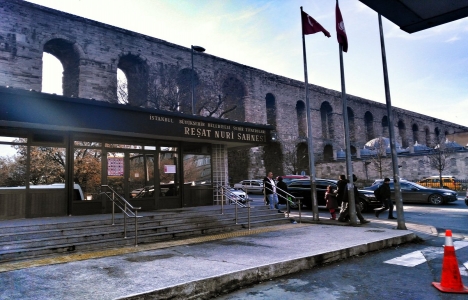 Fatih Reşat Nuri Sahnesi yenileniyor!