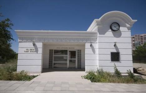 Şehrin dokusuna uygun taksi durakları inşa edilecek!