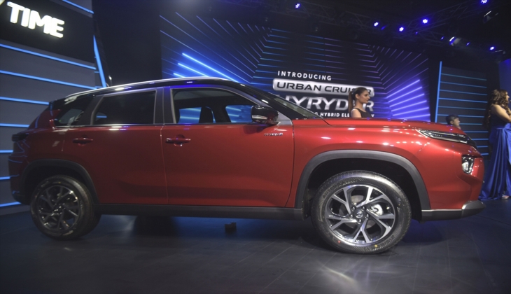 Toyota Urban Cruiser Hyryder Hybrid SUV tanıtıldı! İşte aracın teknik özellikleri ve fiyatı
