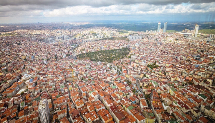 Büyük şehirlerden kaçış başladı. Kirasını ödeyemeyen pılını pırtını toplayıp gidiyor