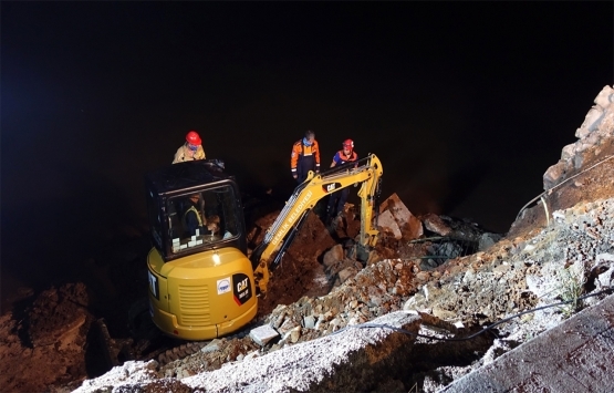 Bursa Gemlik'te istinat duvarı çöktü!