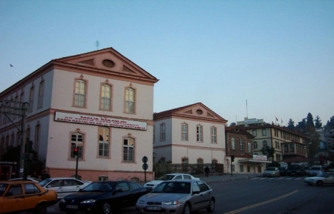 İzmir’deki kadın doğum hastaneleri yeniden dizayn ediliyor!