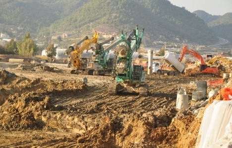 Gazipaşa Havalimanı pisti uzatma çalışmaları sürüyor!