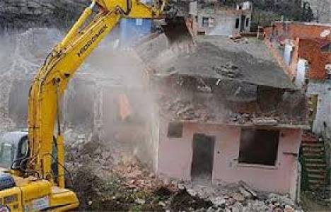  Bağcılar'da 192 riskli yapı yıkıldı!