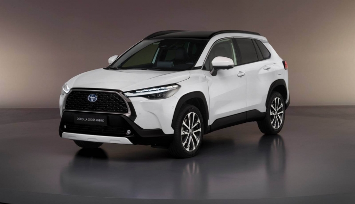 Toyota Corolla Cross a tam tamına 176 bin 500 TL indirim geldi! Toyota Corolla Cross fiyatı ne kadar?