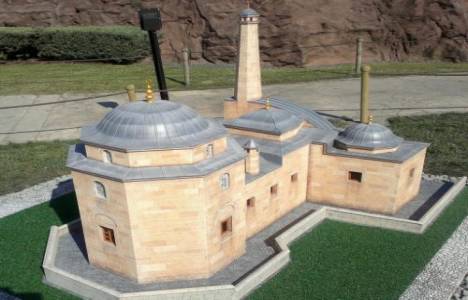 Miniatürk’e Ekinoks’un ilk güneşinin doğduğu türbe de eklendi!