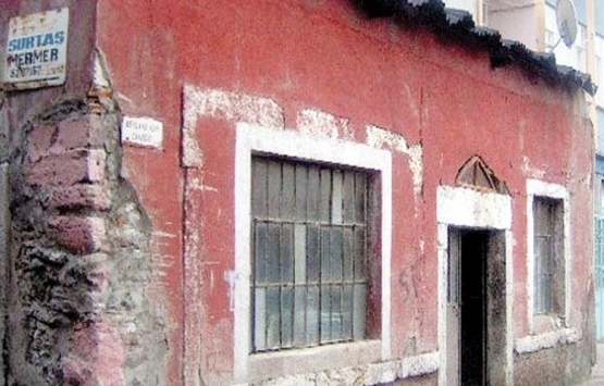 Fatih'teki tarihi kapı karakolu yıkılıyor!