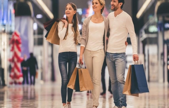 İtalya’da AVM’ler pazar günleri kapanacak!