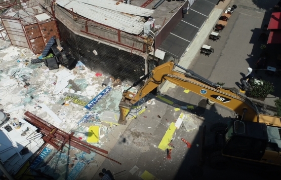 Bursa'da Kent Meydanı’ndaki plansız yapılar yıkılıyor!