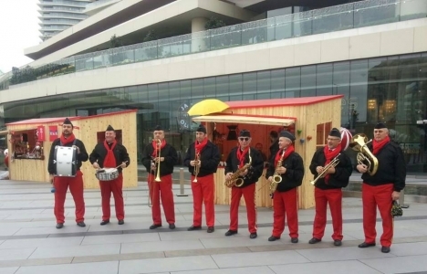 Zorlu Center’da Yılbaşı Köyü kuruldu!