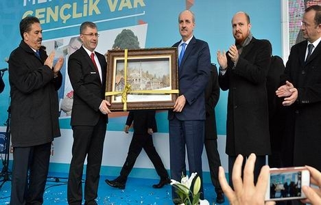 Üsküdar Gençlik Akademisi nin kurdelasını Bilal Erdoğan kesti!